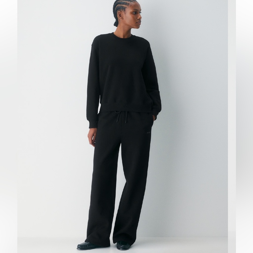 Aritzia Cozy Sweatfleece Boyfriend Wide Sweatpant